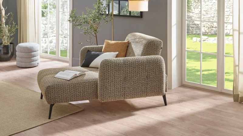 lines – fauteuil (berjer) avec repose jambes, tissu bouclé jaune