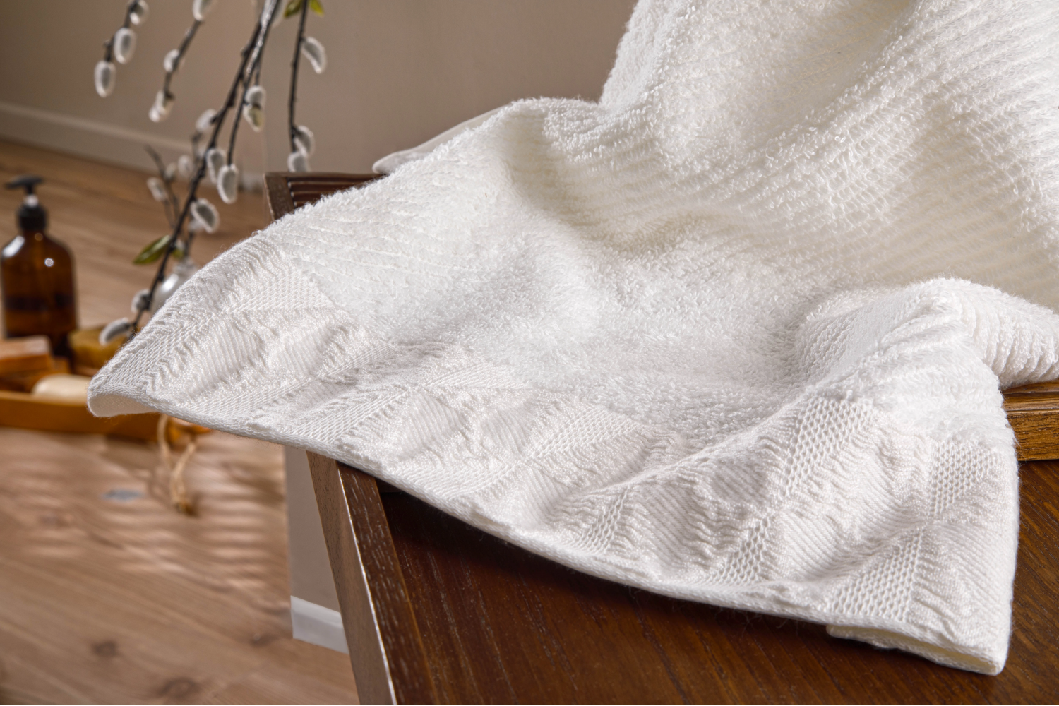 6a6b63deaf6dd 32601499 sw5000sh3333.png LOVA JULE HAND TOWEL – Essuie-mains Jule – Réf. 1701
