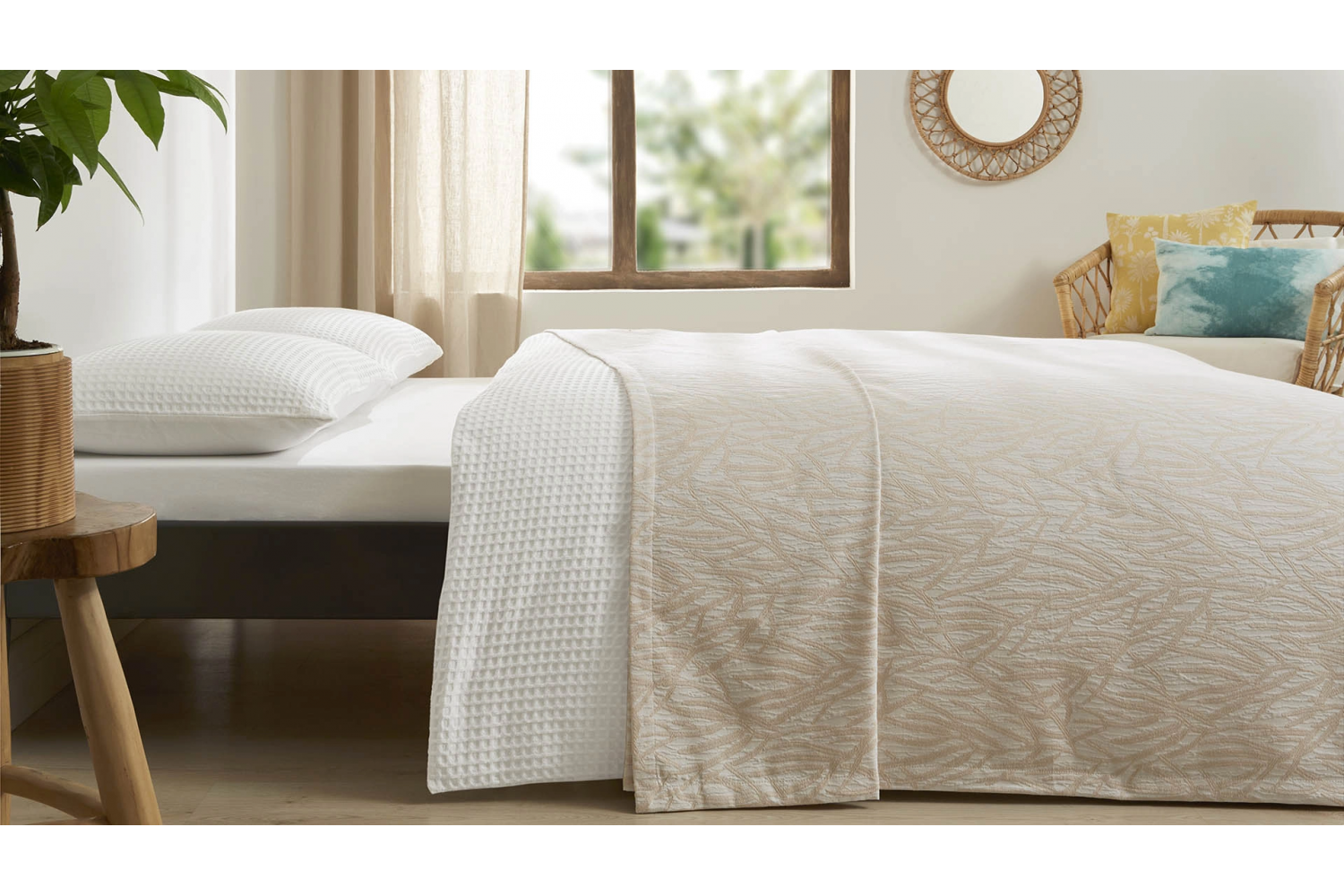 6a6b6be03a4fc 96347516 sw1920sh1080.png LOVA NARNI – Couvre-lit – vue 2