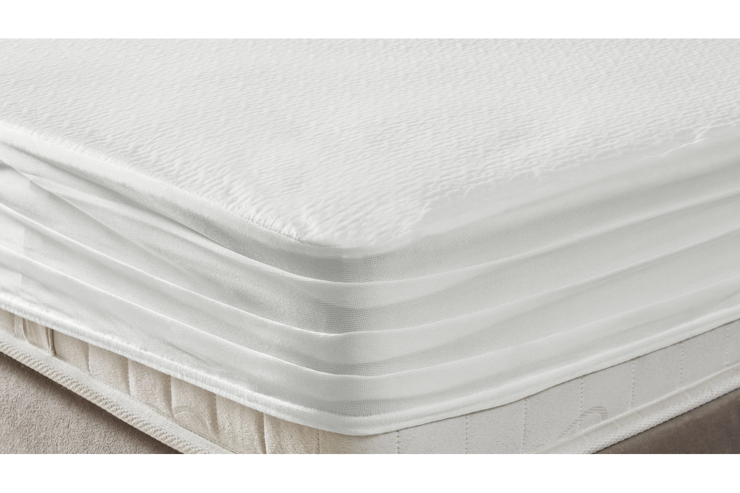6a6b7c8c6cf9a 93510681 sw1920sh1080.png LOVA AQUA FIT – Protège-matelas – 120x200 cm