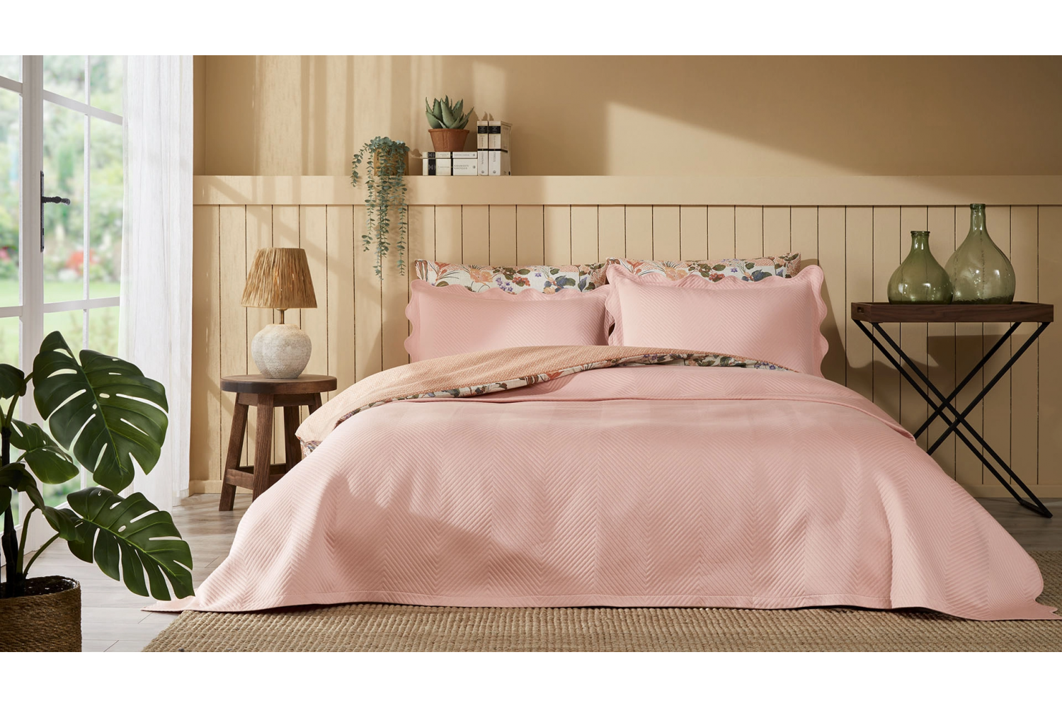 6a6b7cc7bd802 271751 sw1920sh1080.png LOVA SERENA SET – Couvre-lit – Réf. 2062