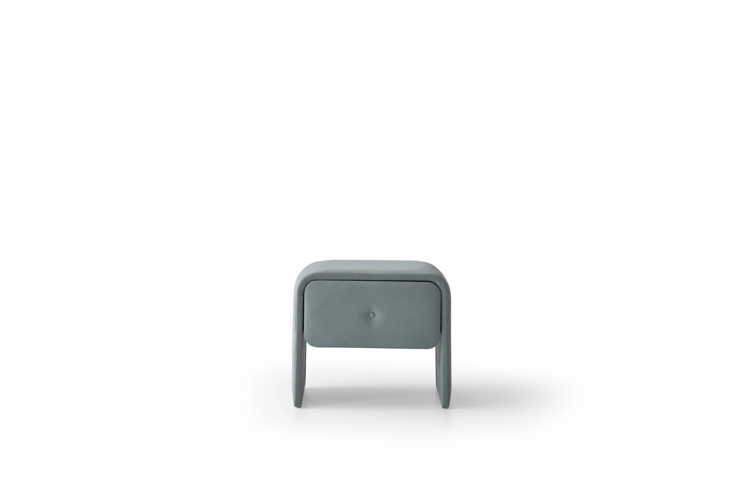 6a6b7d1a4bc96 75574371 sw1920sh1080.png LOVA MERION NIGHTSTAND – Merion Nightstand – 530x470 cm – Réf. 6195 – vue 2
